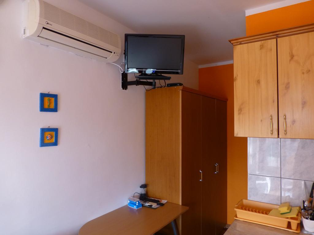 Apartments Montenegrina Улцинь Екстер'єр фото