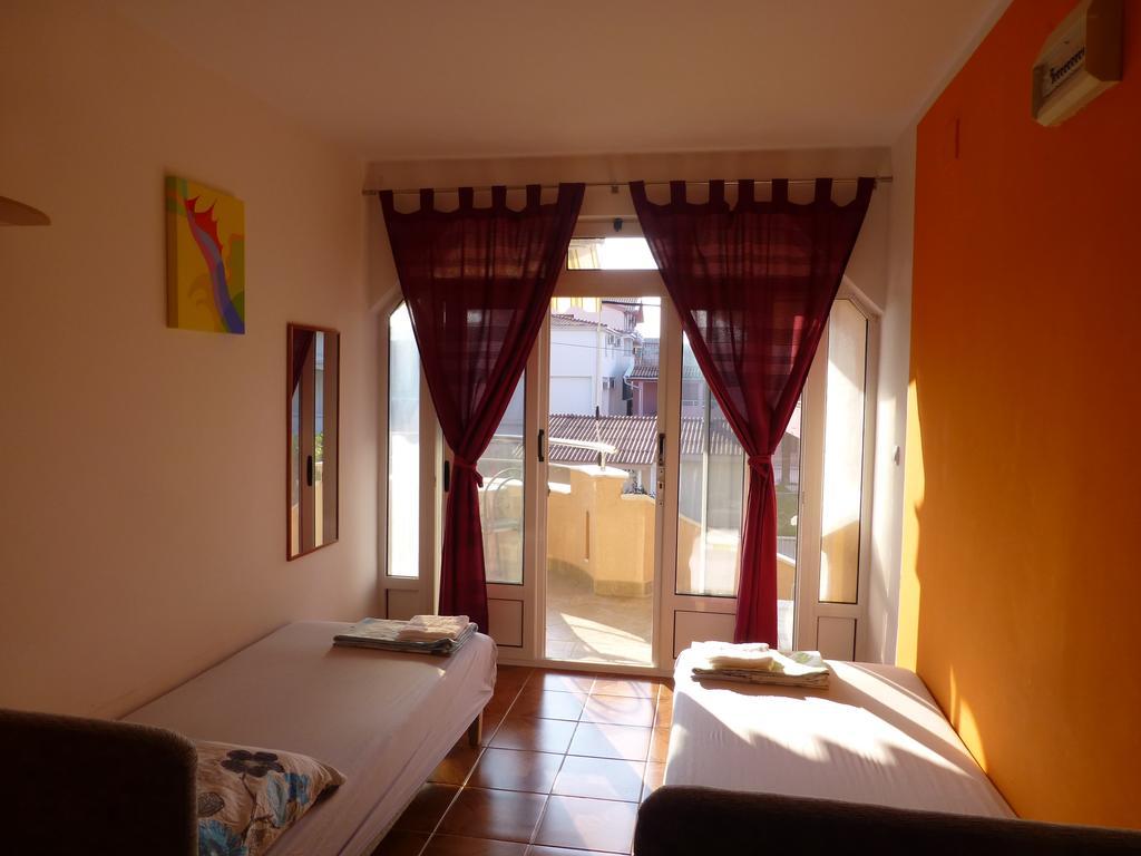 Apartments Montenegrina Улцинь Екстер'єр фото