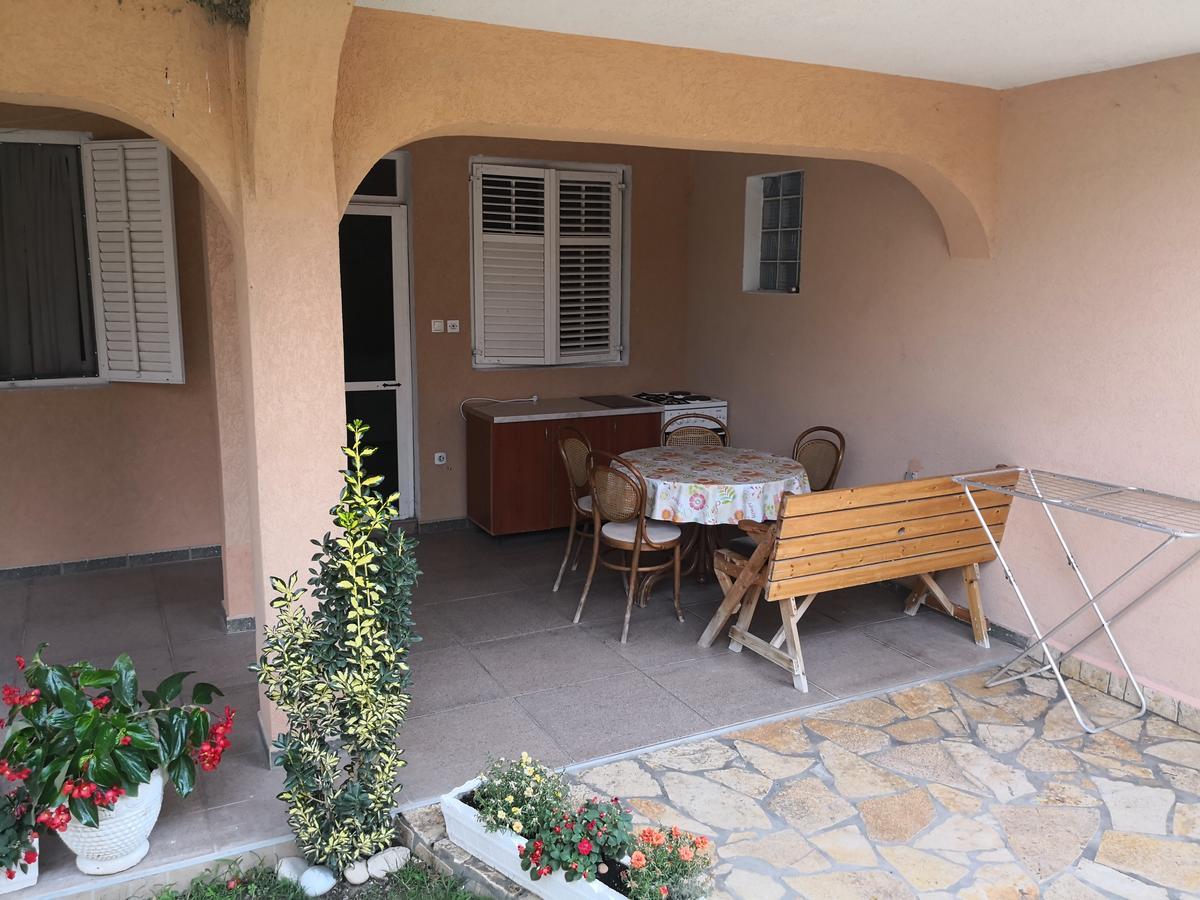 Apartments Montenegrina Улцинь Екстер'єр фото