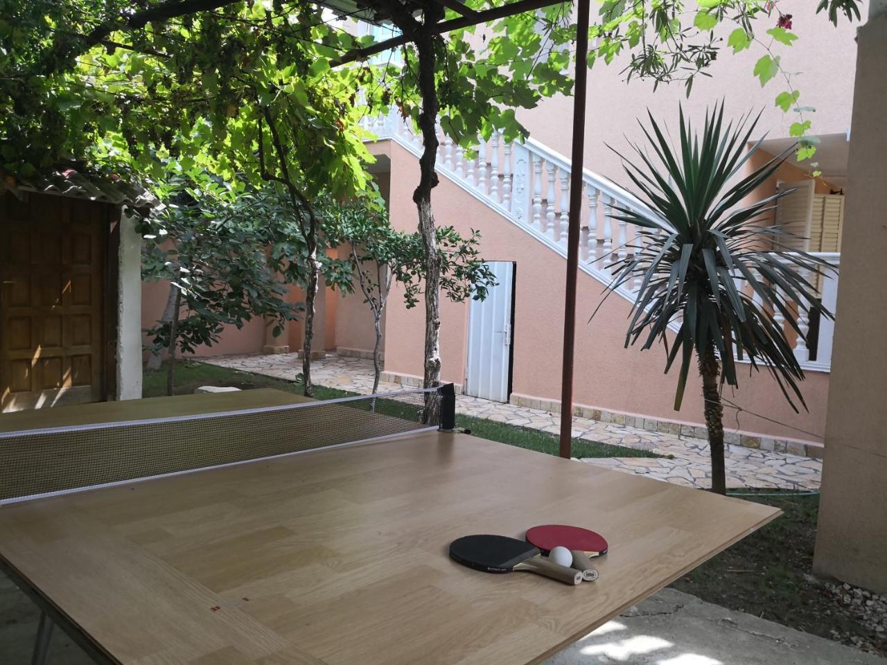 Apartments Montenegrina Улцинь Екстер'єр фото