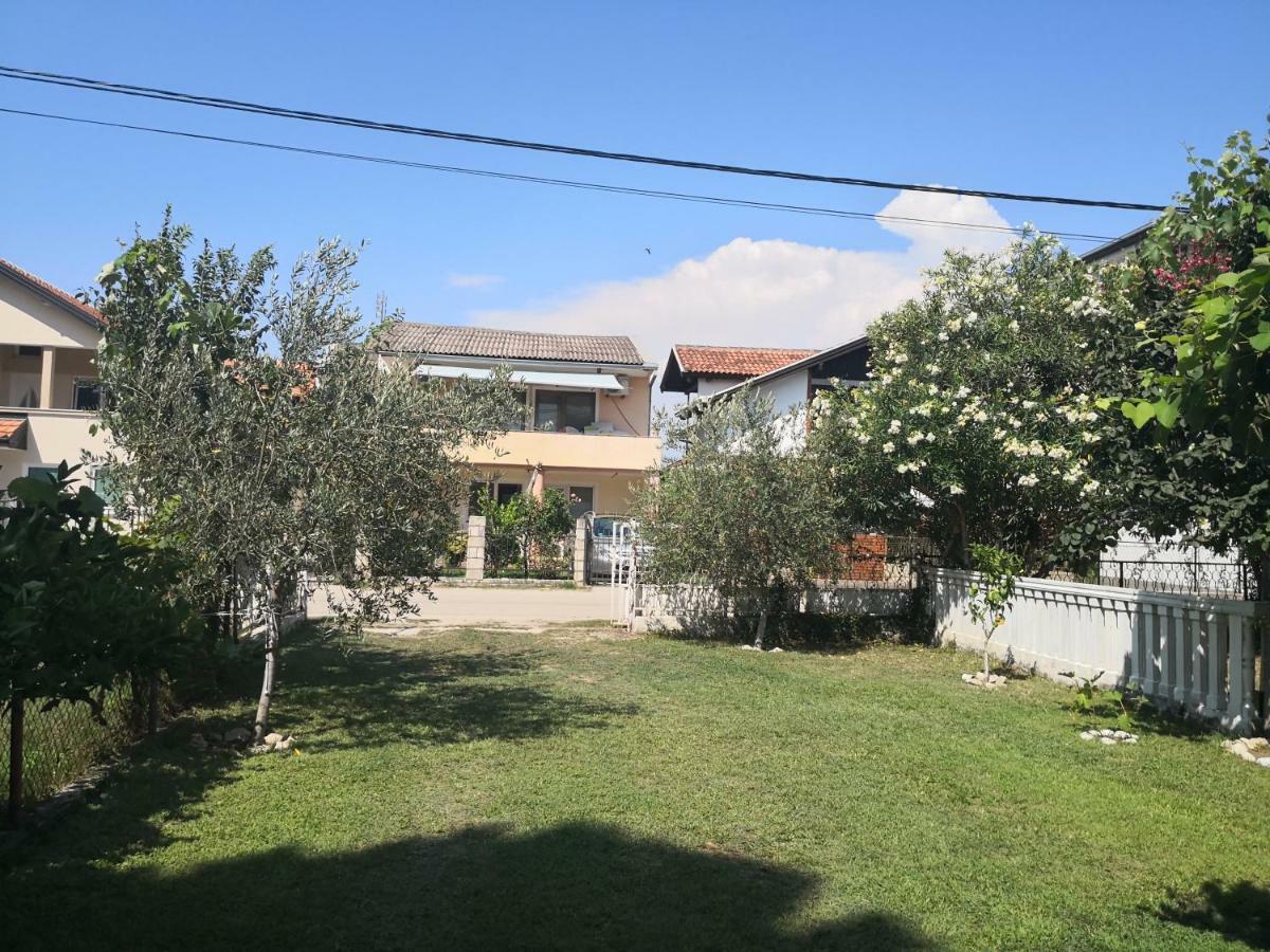 Apartments Montenegrina Улцинь Екстер'єр фото